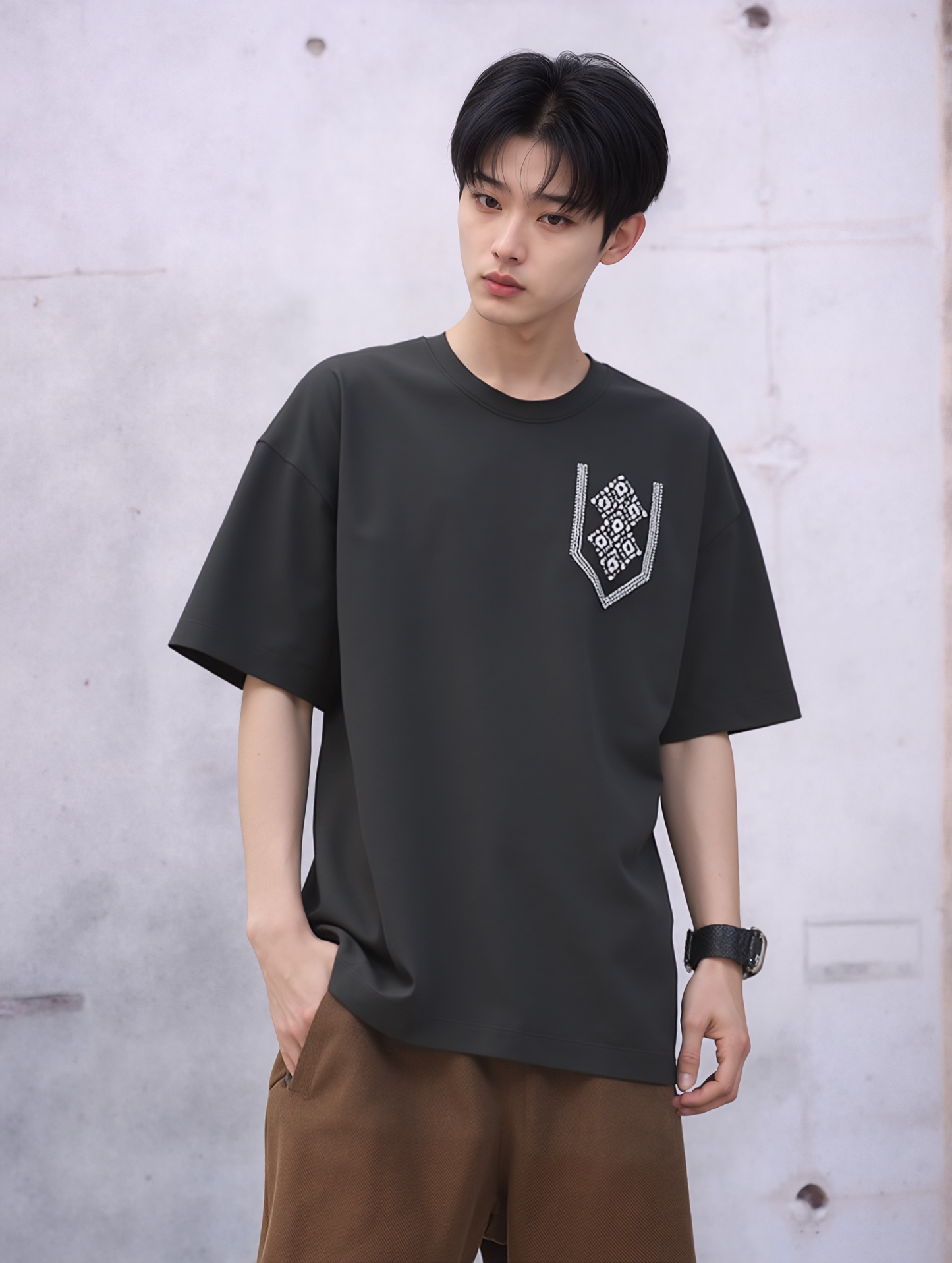 Lacti Black Pattern Oversized Tee