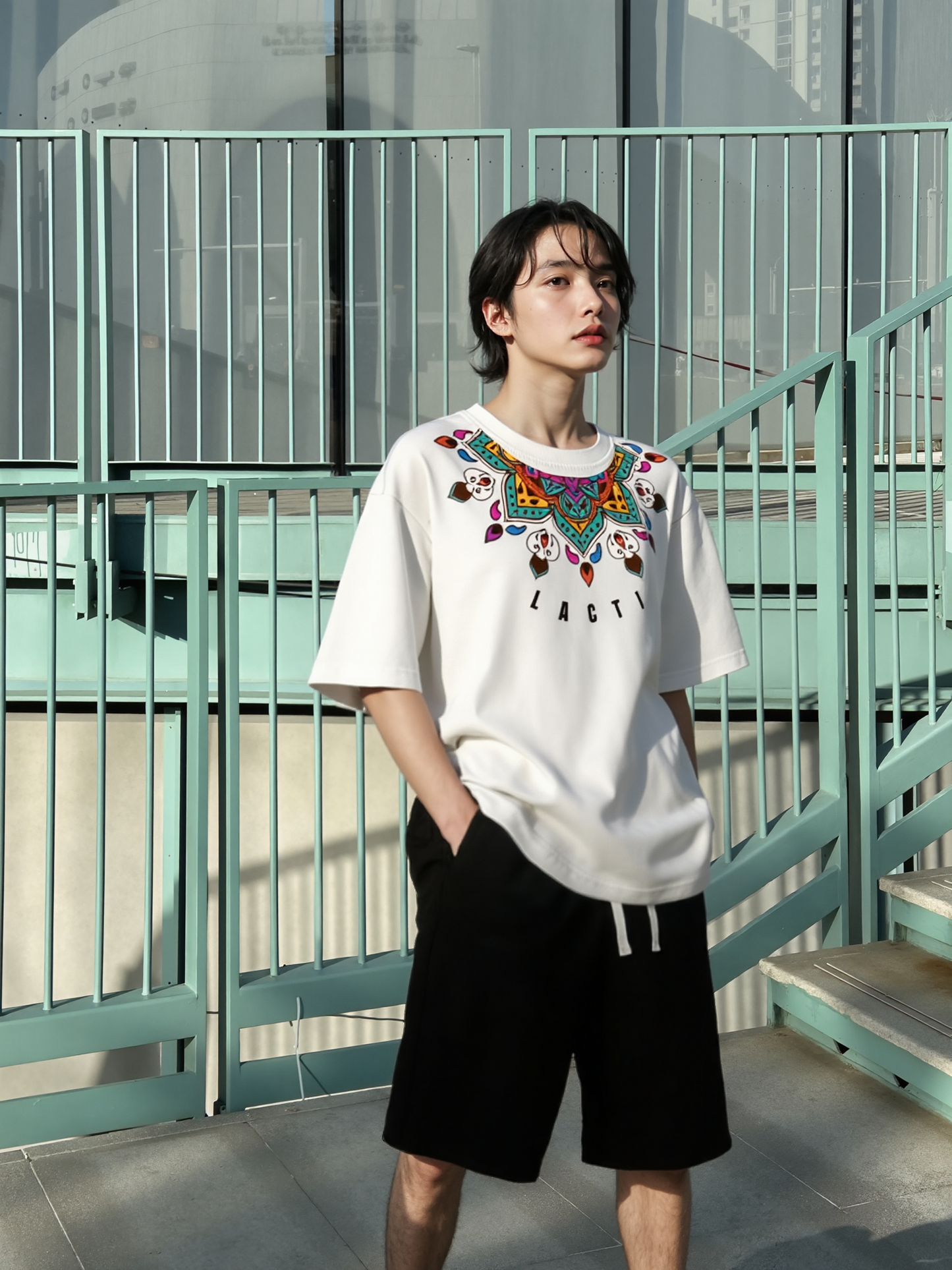 Lacti Peace Oversized Tee