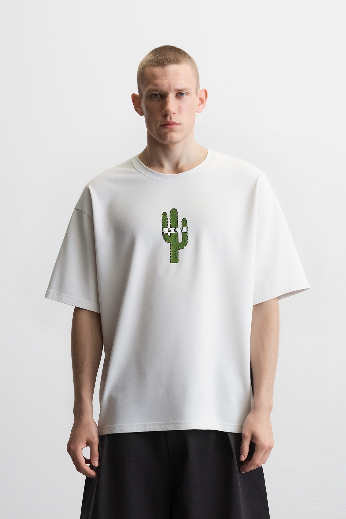 Lacti Cactus White Oversized Tee